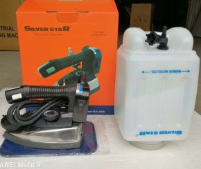 Bàn ủi hơi nước có bình treo Silivestar